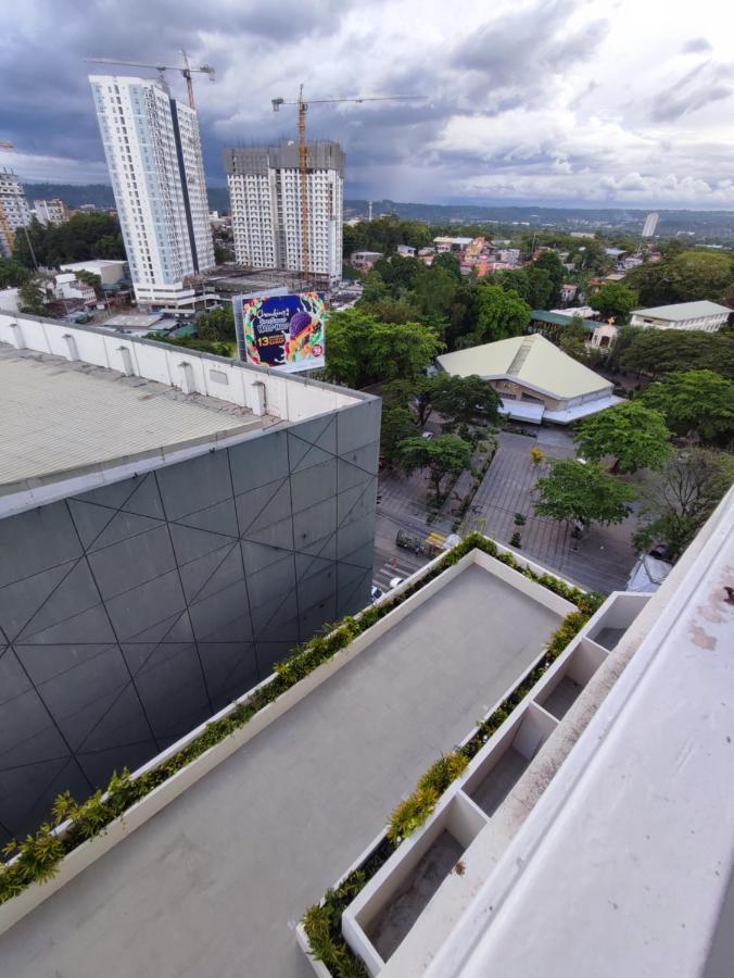 Aparthotel Inspiria Davao Stadt Exterior foto